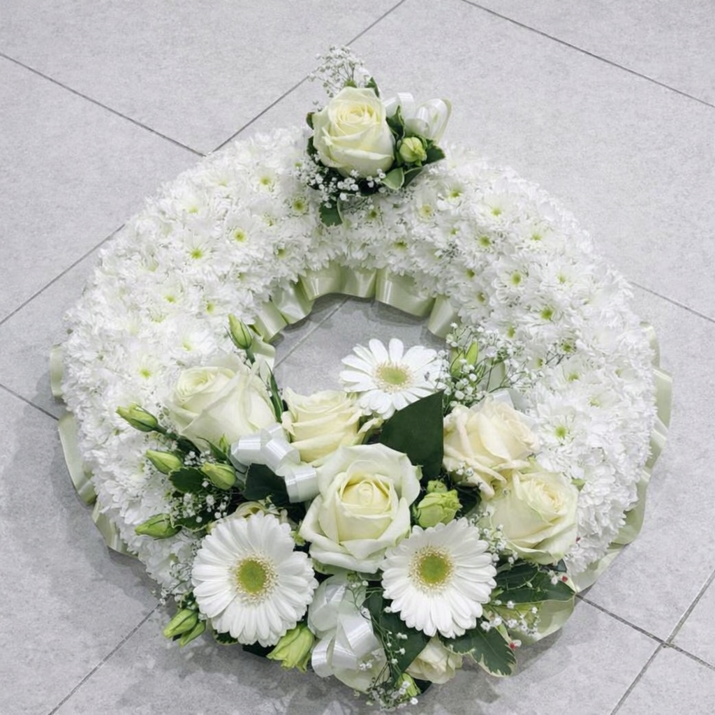 Round Wreath Tributes